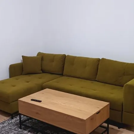 Studio Apartman M *